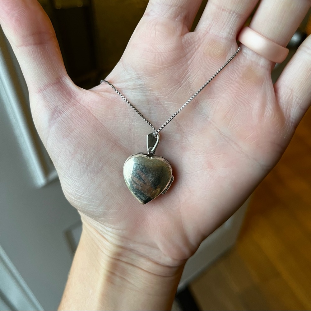 Locket Necklace - Picture 2 of 2